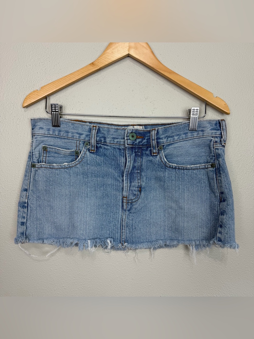 Vtg Y2K Hollister Low Rise Denim Micro Mini Skirt Frayed Raw Hem Distressed 7